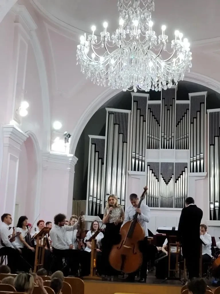 День с оркестром 🎤🎼🎹🎶

9 июня, ребята из школьного лагеря отправились в органный концертный зал 