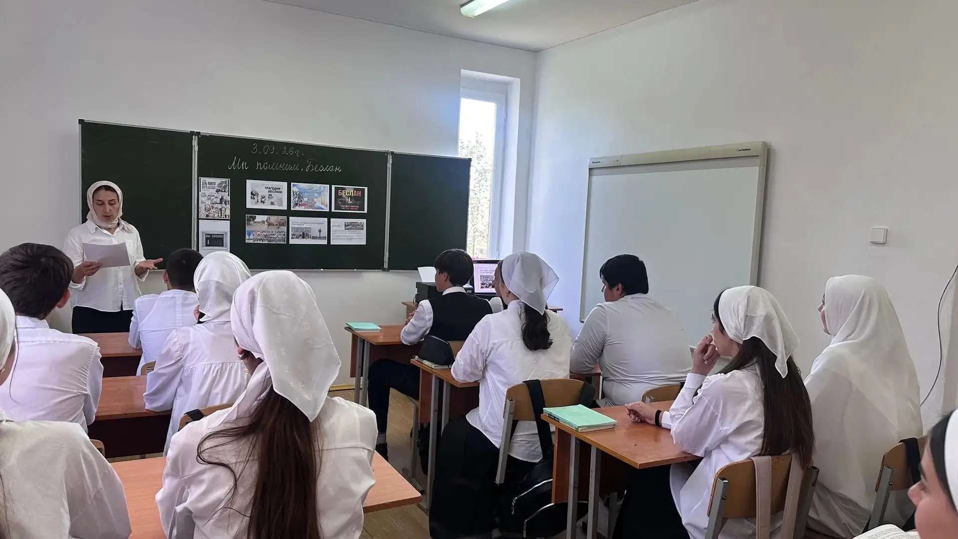 Сегодня, 3 сентября в МБОУ «Лесхозовская ООШ» прошли классные часы посвященные трагедии...