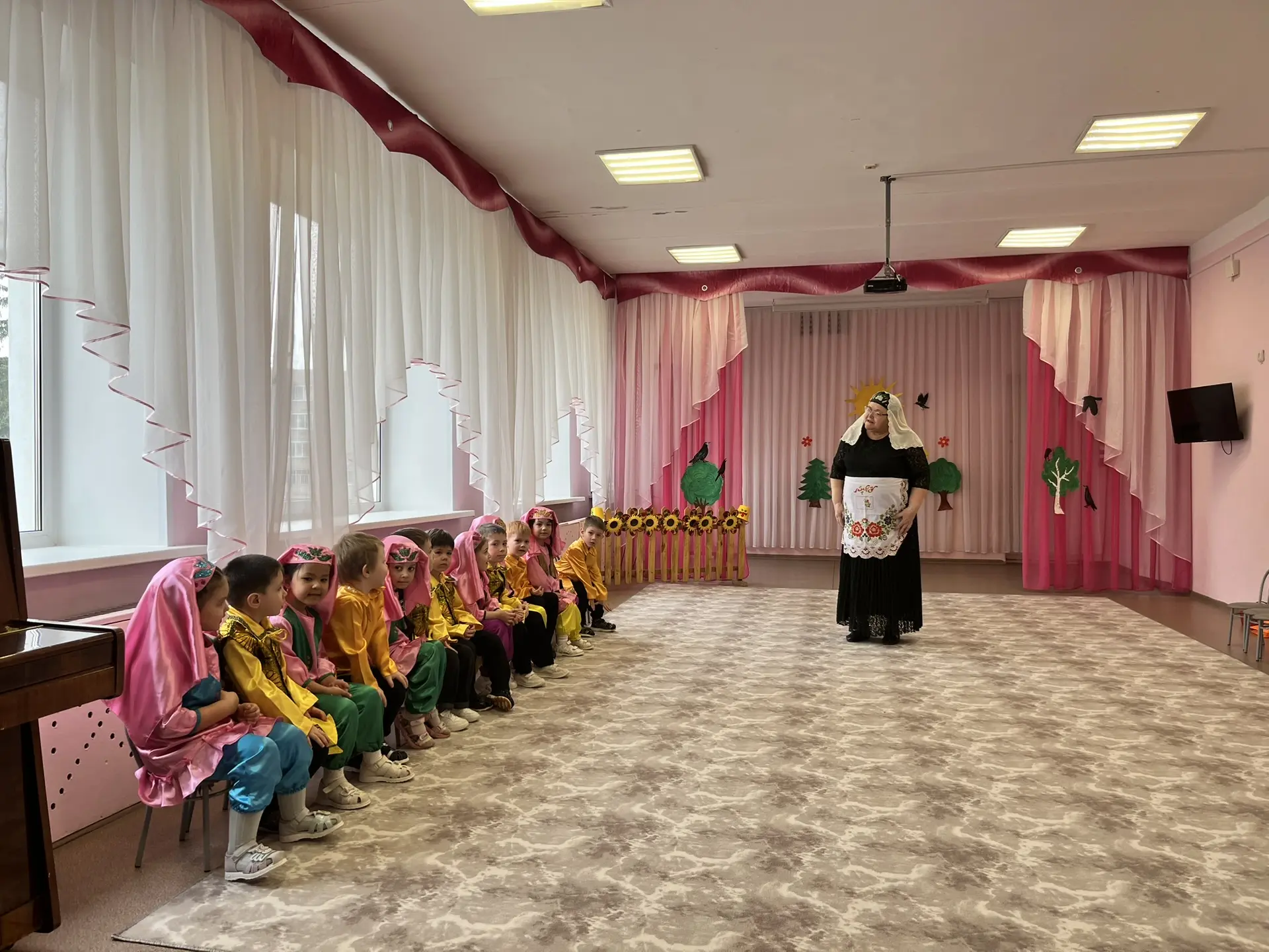 🌟 В стенах 2 корпуса с размахом прошёл татарский народный праздник «Грачиная каша»!