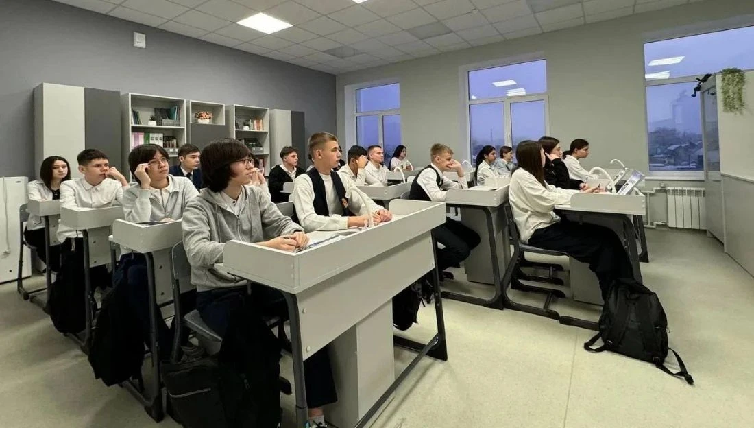 ⚡️ Ракетная опасность: вести ребенка в школу или оставить дома?