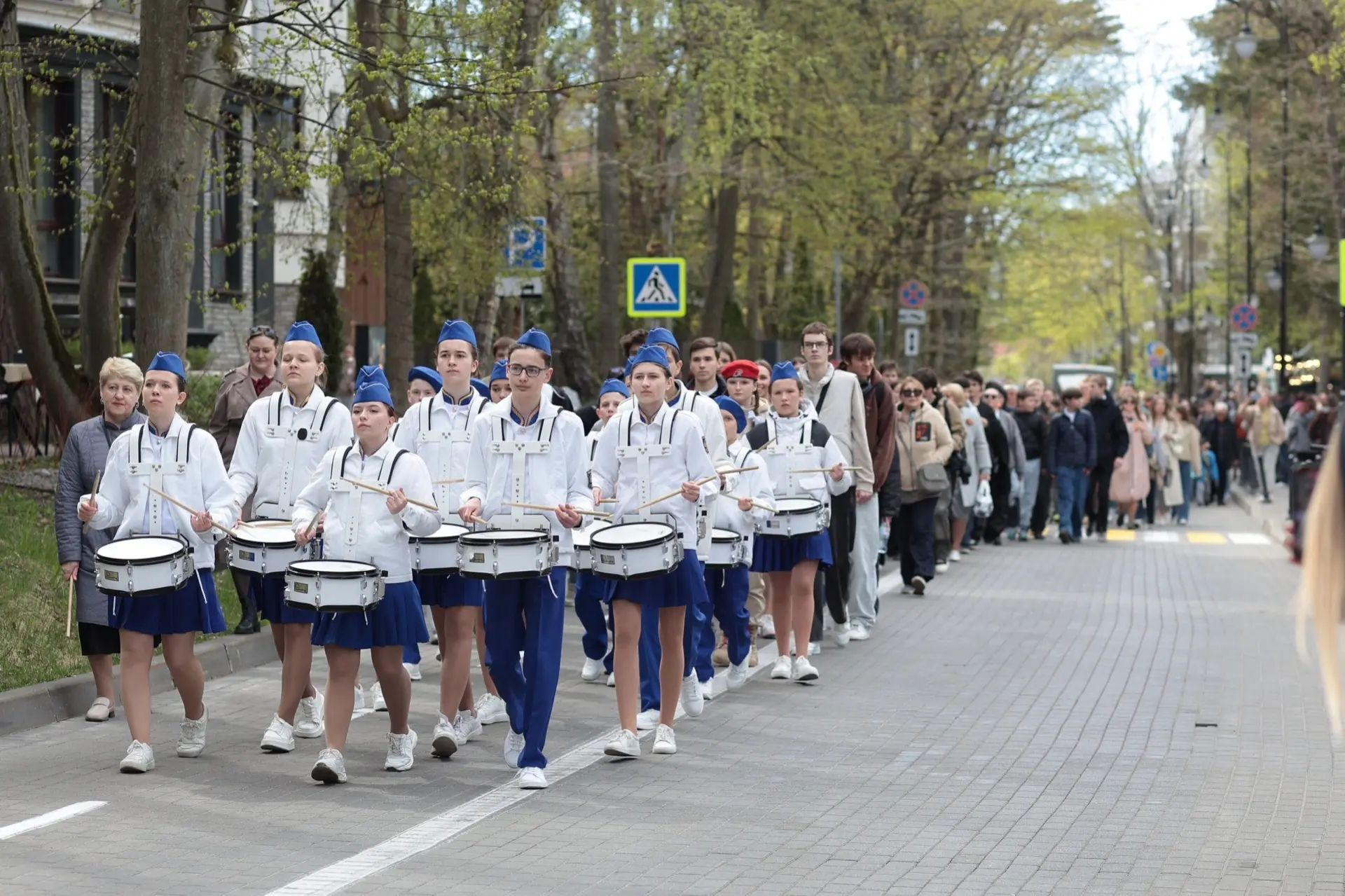🇷🇺 9 мая учащиеся нашей школы  приняли участие в праздничных мероприятиях, посвящённых Дню Победы, о