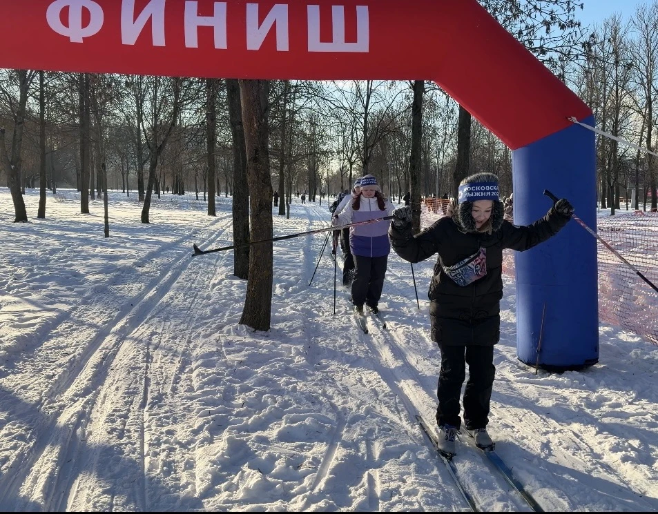 ⛷️ ЛЫЖНЯ - 2026 ⛷️  Под ярким зимним солнцем и свежим морозным ветром, наша 351-я школа не смогла се