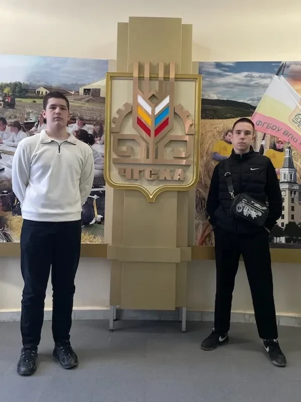 📚 Даже на каникулах — в ритме науки!
Пока одни отдыхают, наши старшеклассники продолжают прокачиват