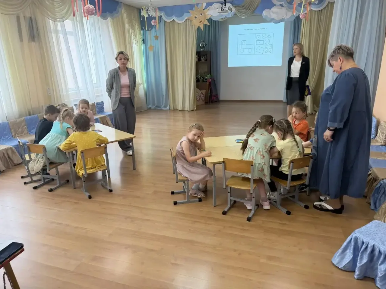 Я готов учиться в школе! 

В нашем детском саду для детей 6–7 лет прошёл муниципальный конкурс «Я го