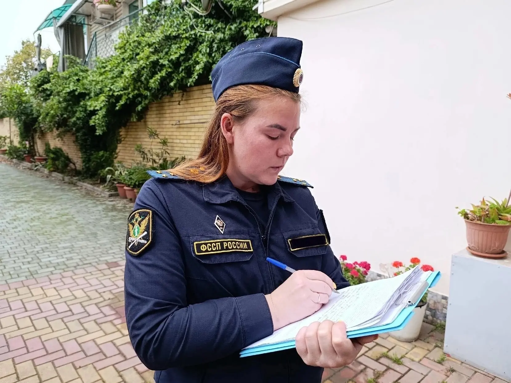 🏗️ В Сочи снесли незаконно построенный торговый центр