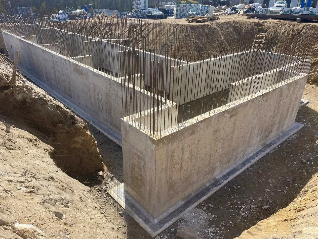 Продолжаем строительство гостиницы 1000 м² в поселке Коробицыно!