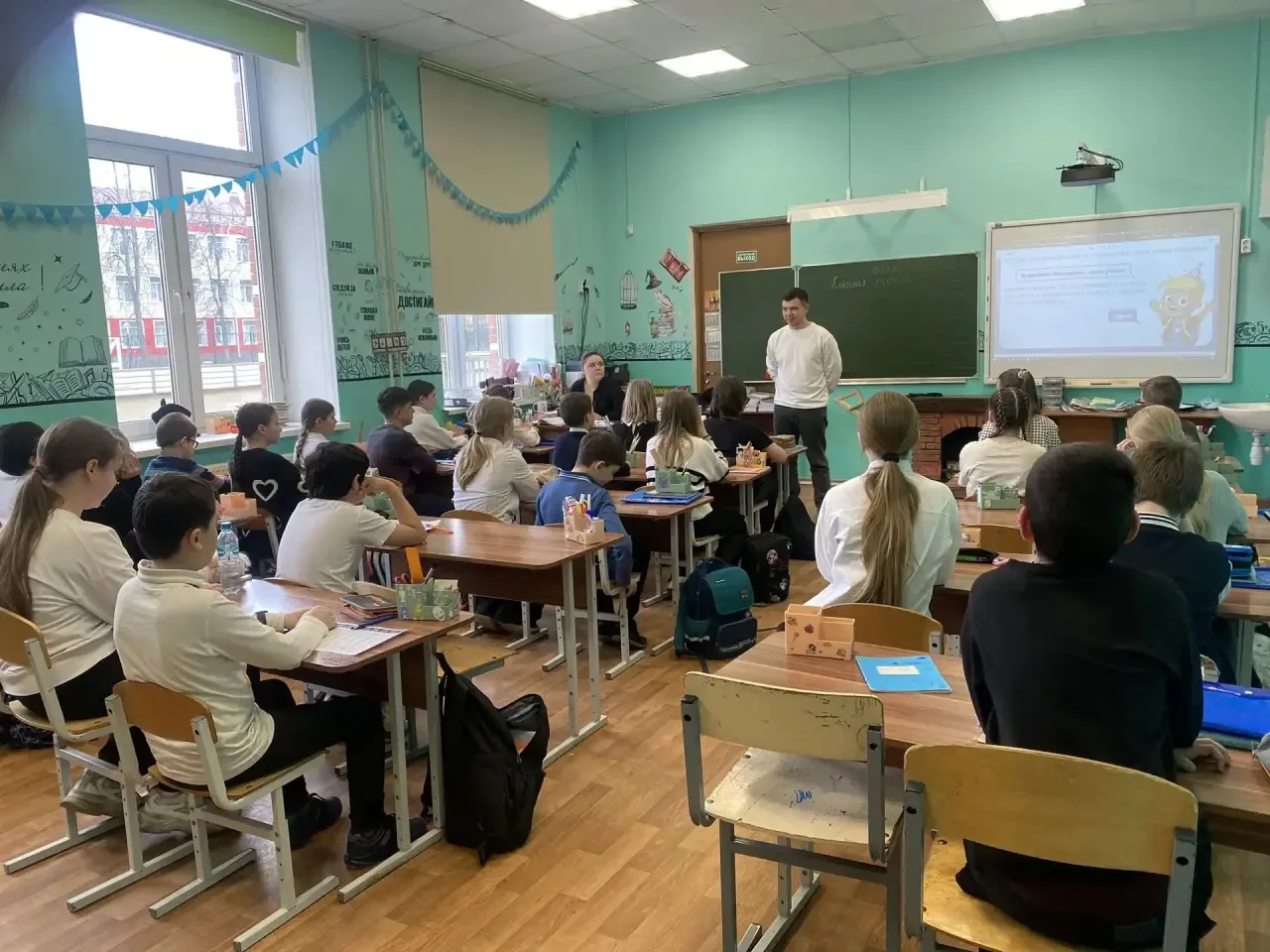 🚨 Безопасность превыше всего: в Колтушской школе прошел масштабный День профилактики  Сегодня наша ш