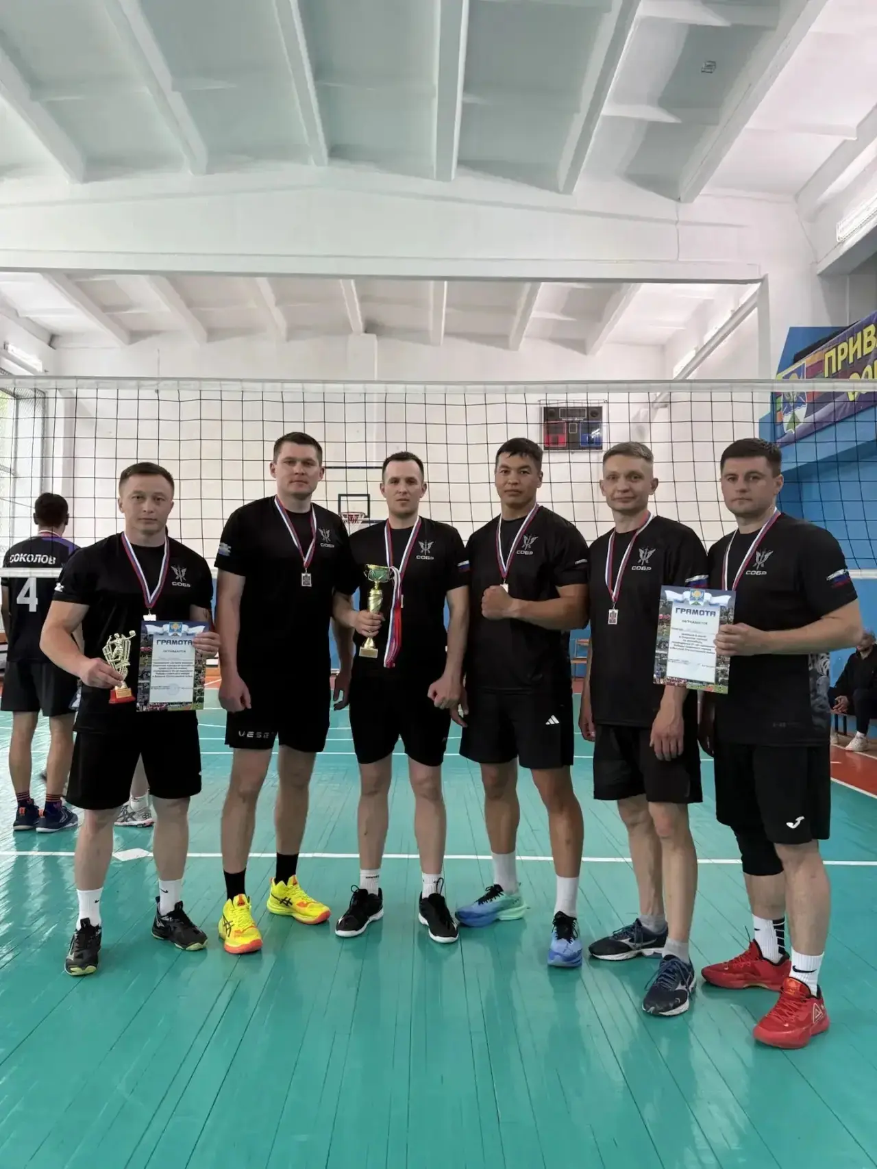 В спортивной школе Майминского района сегодня прошел Турнир по волейболу 🏐, посвященный Дню Победы🇷🇺