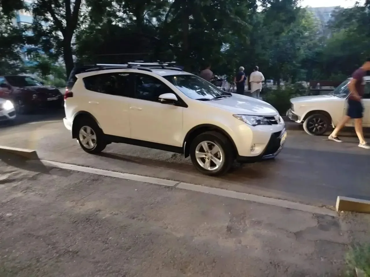 ❗В Мариуполе сотрудники полиции устанавливают обстоятельства ДТП, в результате которого пострадал ре