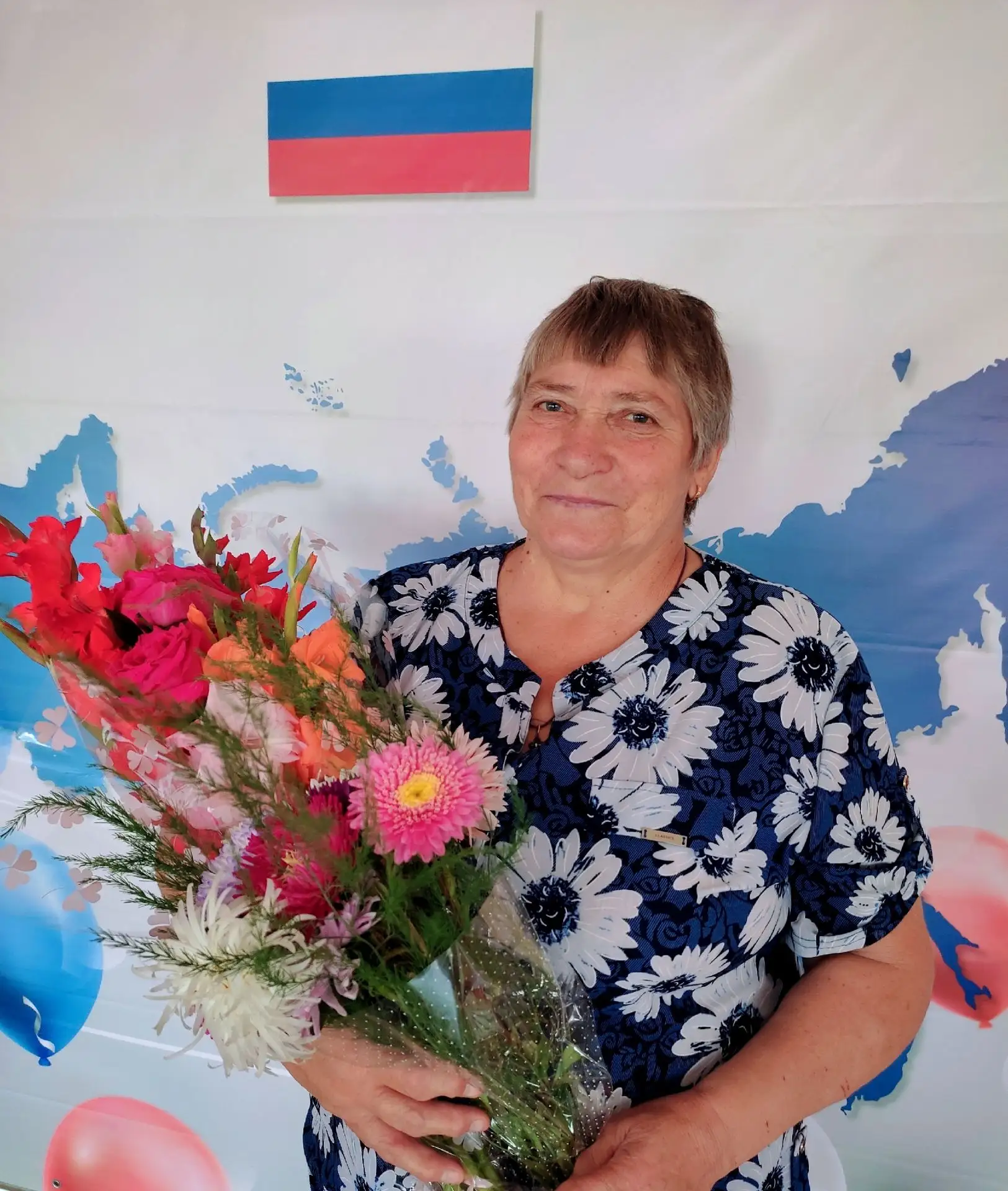 💐 💐 💐 Сегодня свой день рождения отмечает сотрудница районного Дома культуры, Вера А...