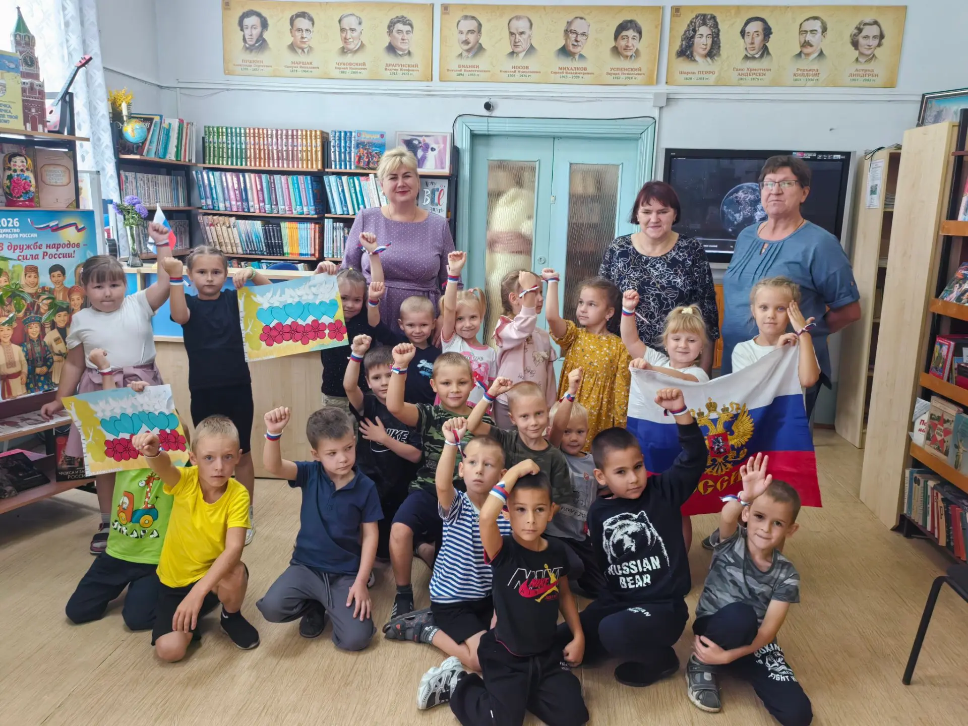 🇷🇺День Государственного флага — продолжаем говорить с детьми о символах нашей страны.