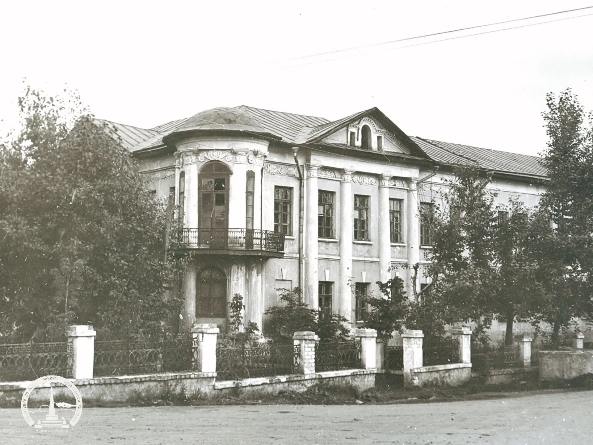 Усадьба в Лебедяни получит проект для ремонта крыши 🏛
