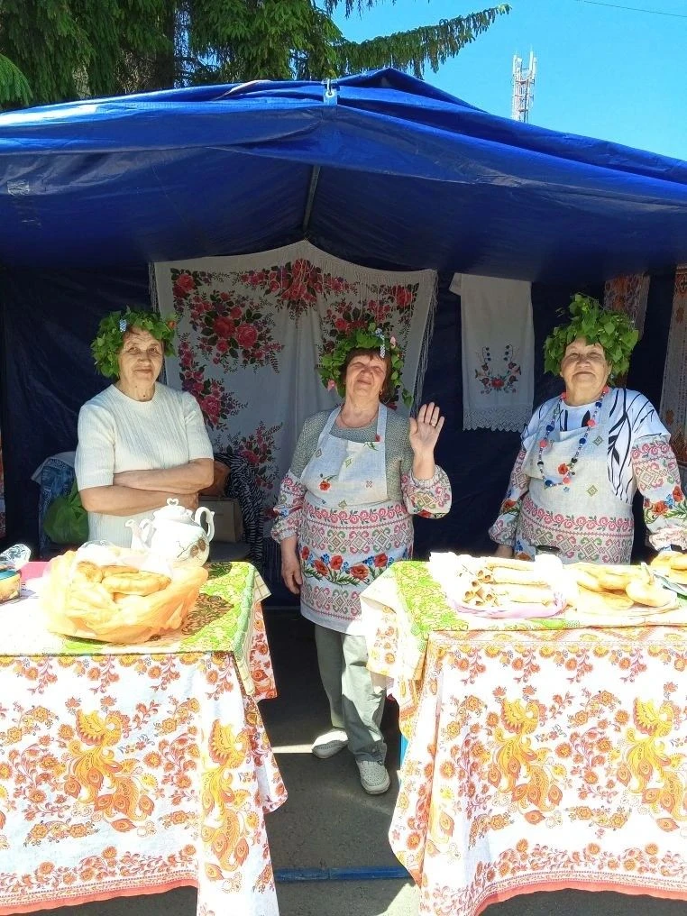 В прошедшее воскресенье во всех учреждениях культуры нашего района прошли народные гуля...