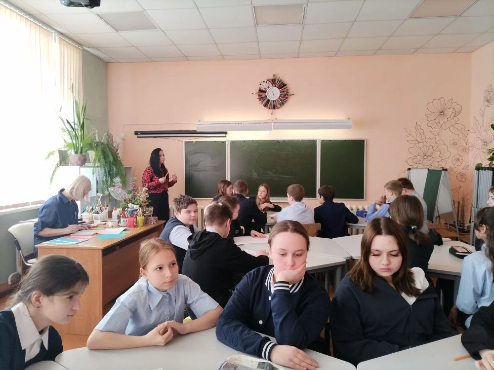 Преподаватели Хохольской детской школы искусств  принимают активное участие  в проекте ...