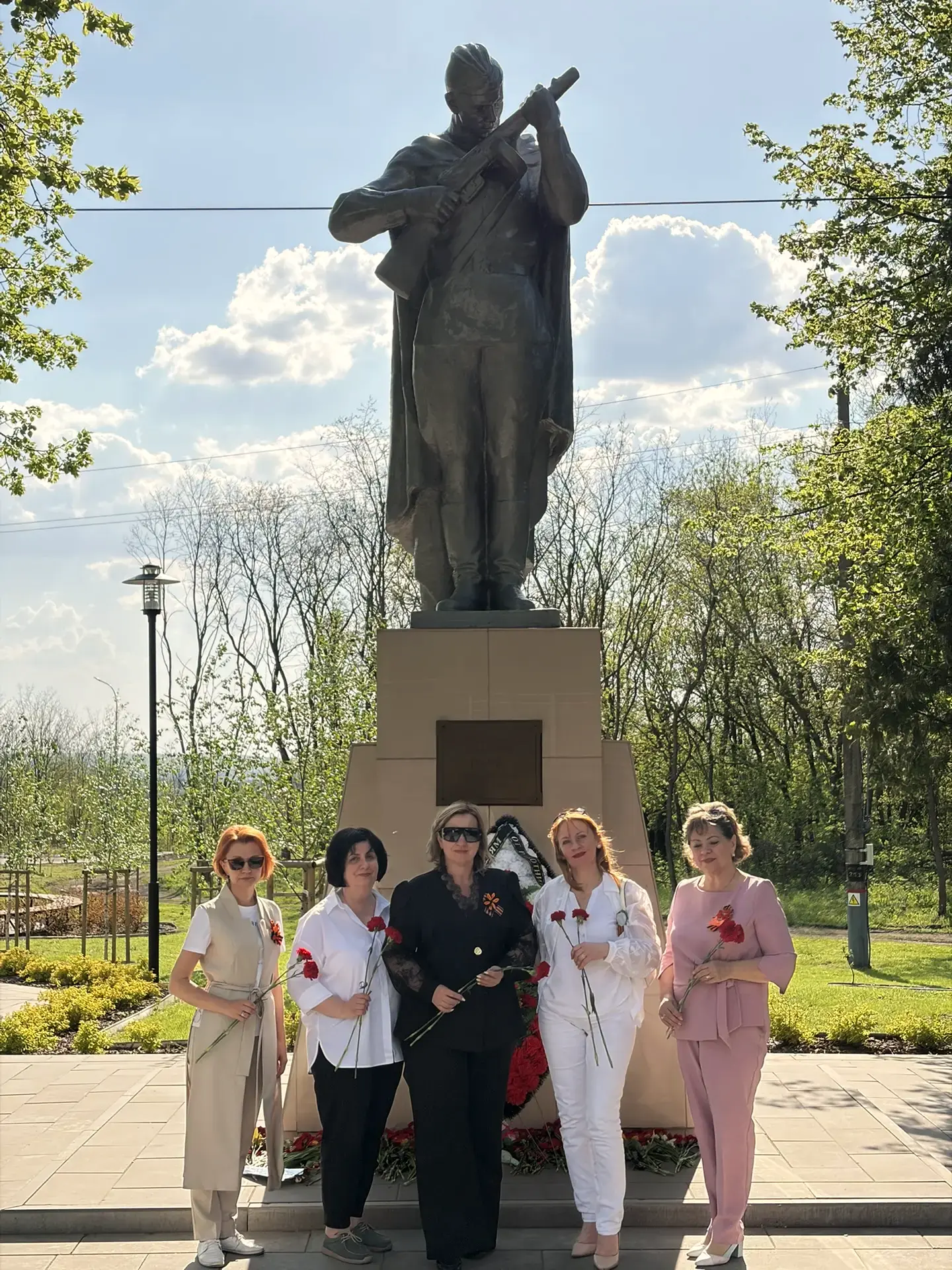 8 мая, в канун великого праздника Дня Победы, делегация нашей школы посетила музейно-ме...