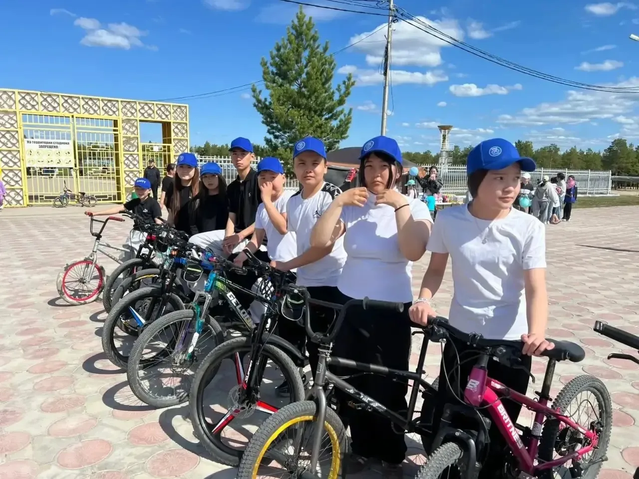 В Вилюйске определили лучших юных велосипедистов на конкурсе «Безопасное колесо – 2026»

По традиции