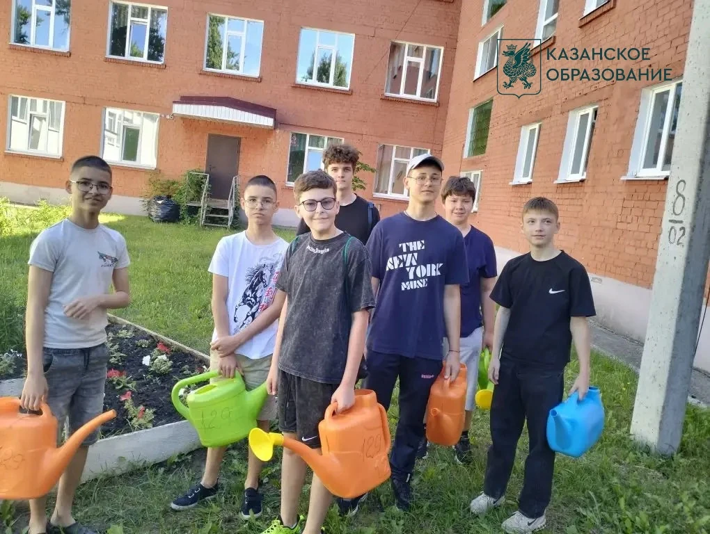 ЛЕТНЯЯ ТРУДОВАЯ ПРАКТИКА

🤍 Рады сообщить: к нашей летней трудовой практике присоединился 7Б класс.