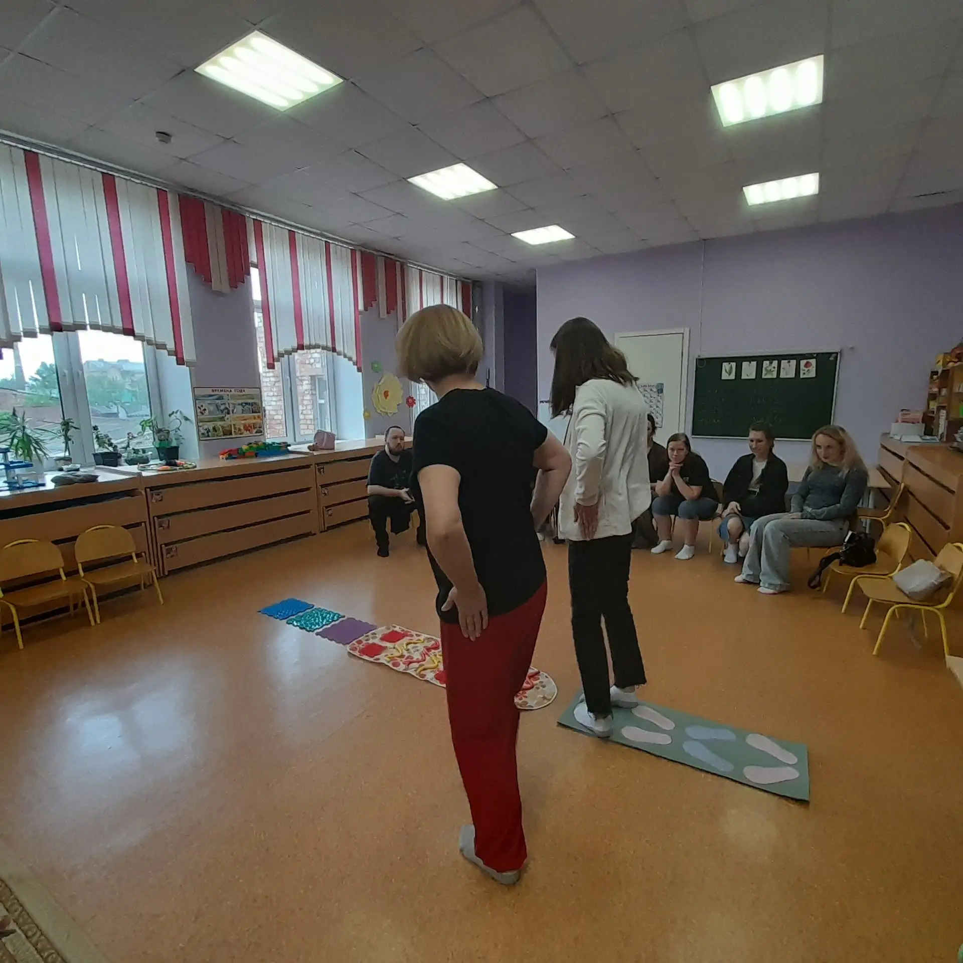 В группе "Почемучки" прошло родительское собрание  на тему: "Использование здоровьесбер...
