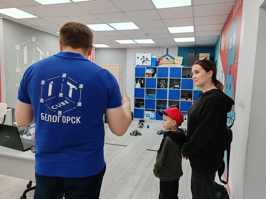 💬Сегодня в нашем Центре состоялся День открытых дверей. Дети и родители с интересом беседовали с пе