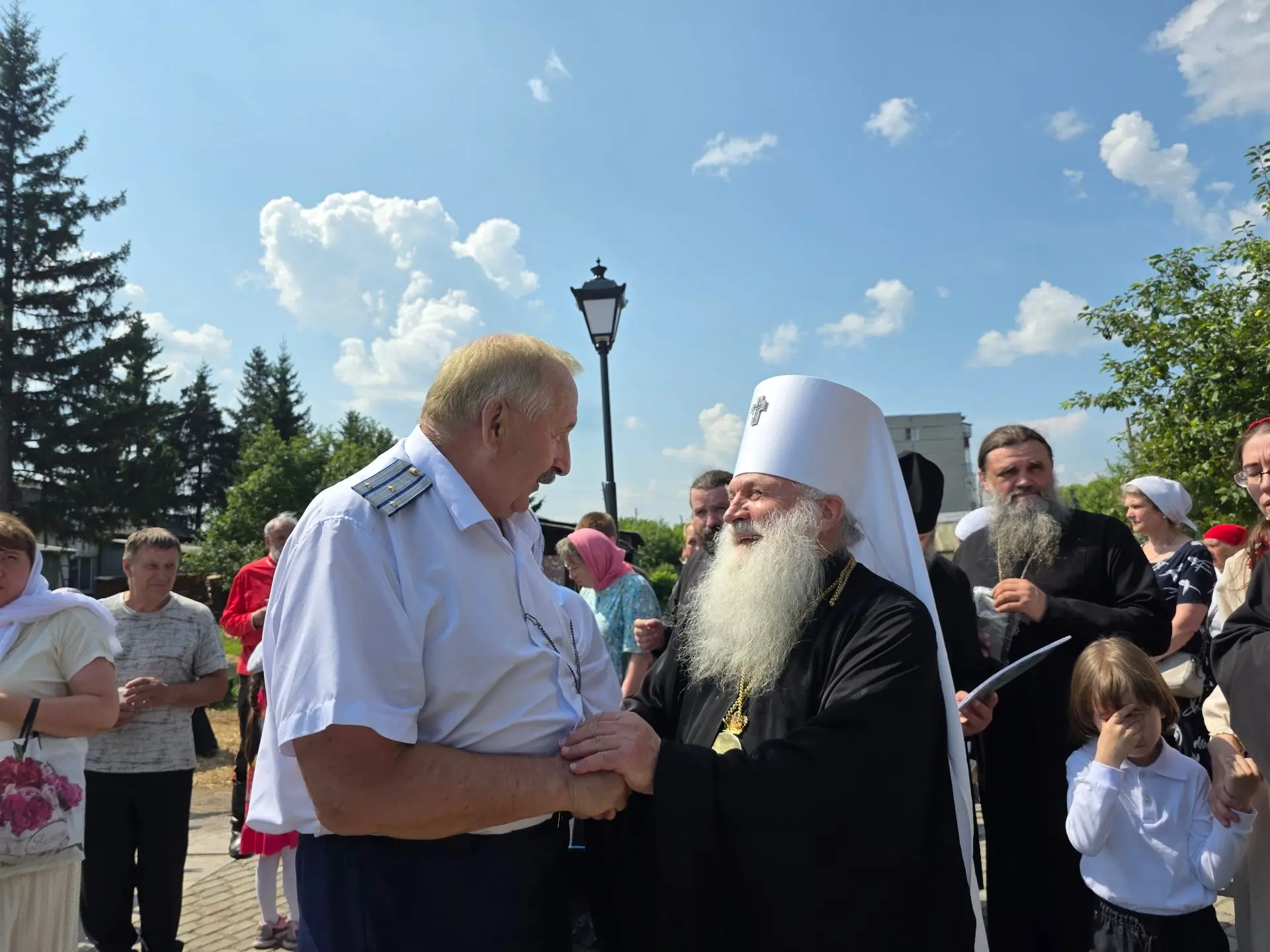 Фотоальбом приезда митрополита Викентия на Талицкую землю. Посмотреть альбом «Митр. Викентий Талица 