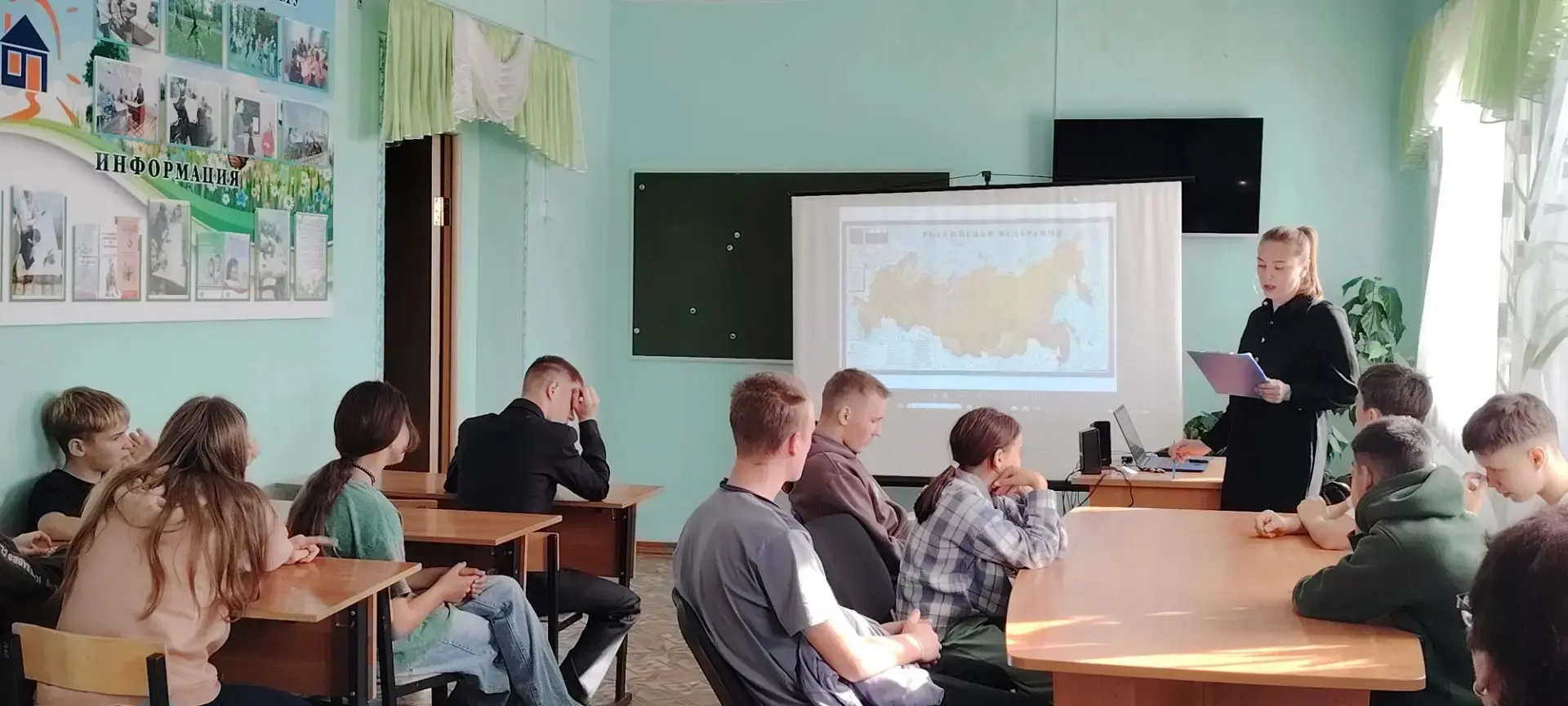 Сегодня в нашем центре прошёл познавательный час «Россия — многонациональная страна» 🇷🇺