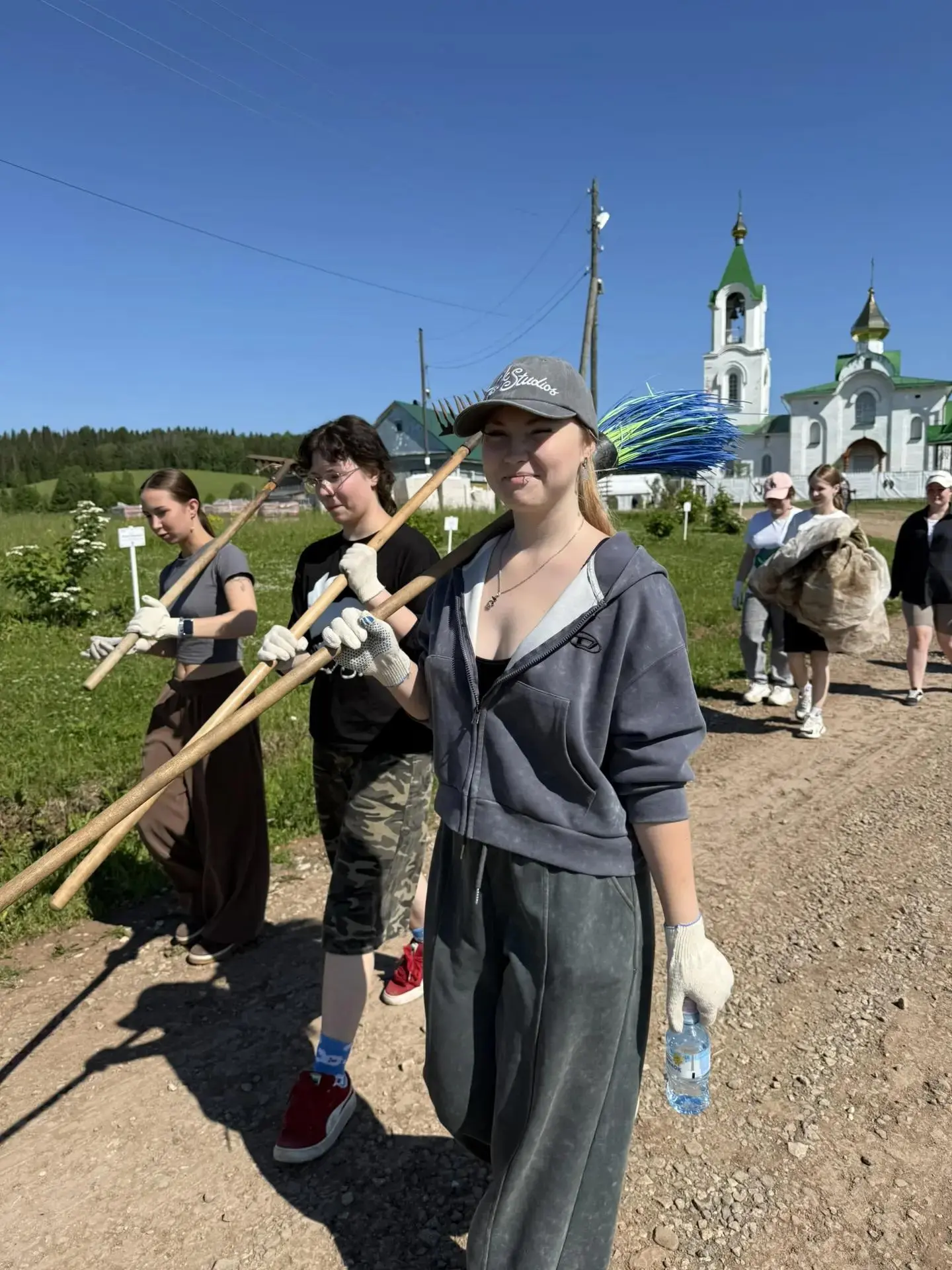 Студенты ГБПОУ «Кунгурский колледж агротехнологий и управления» вновь оказали волонтерскую помощь пр