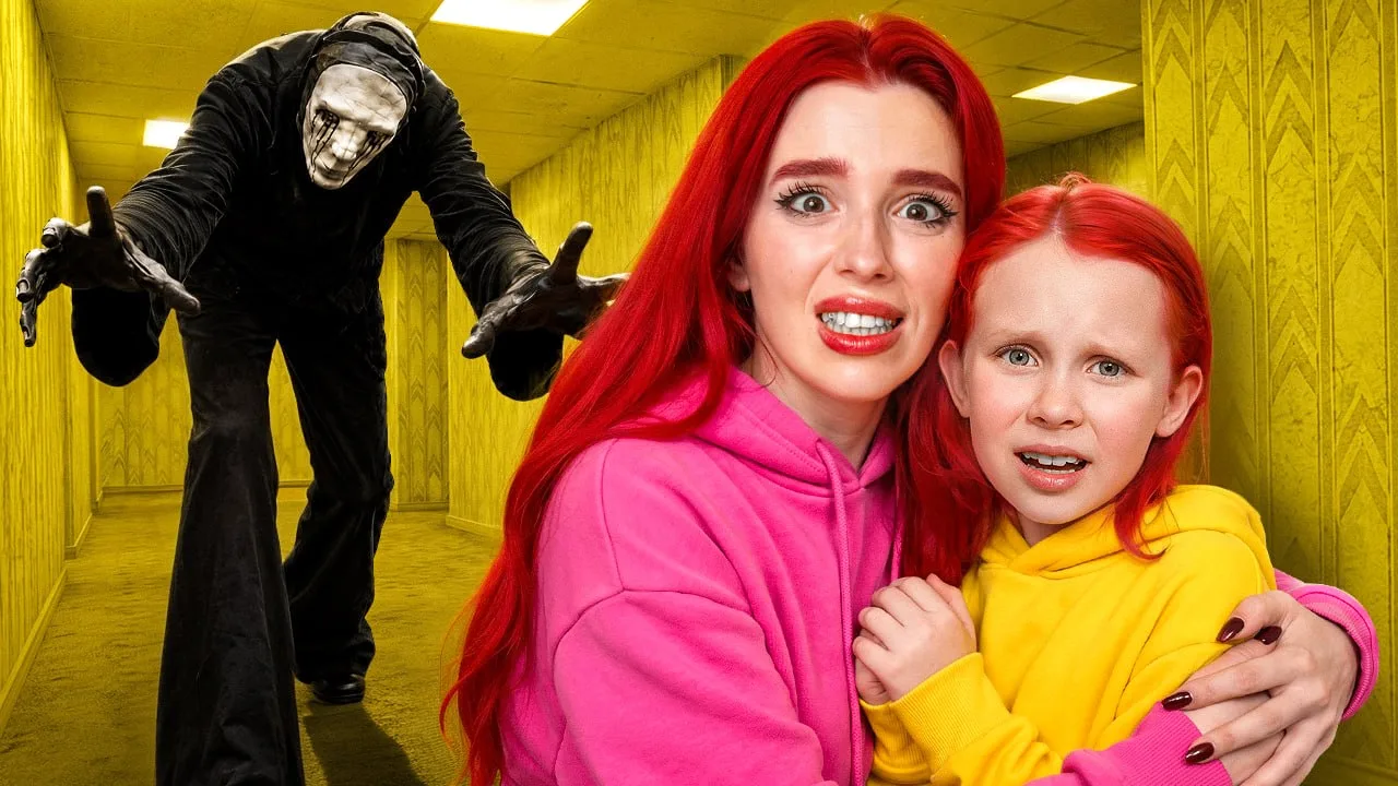 МЫ ЗАСТРЯЛИ В БЭКРУМС!