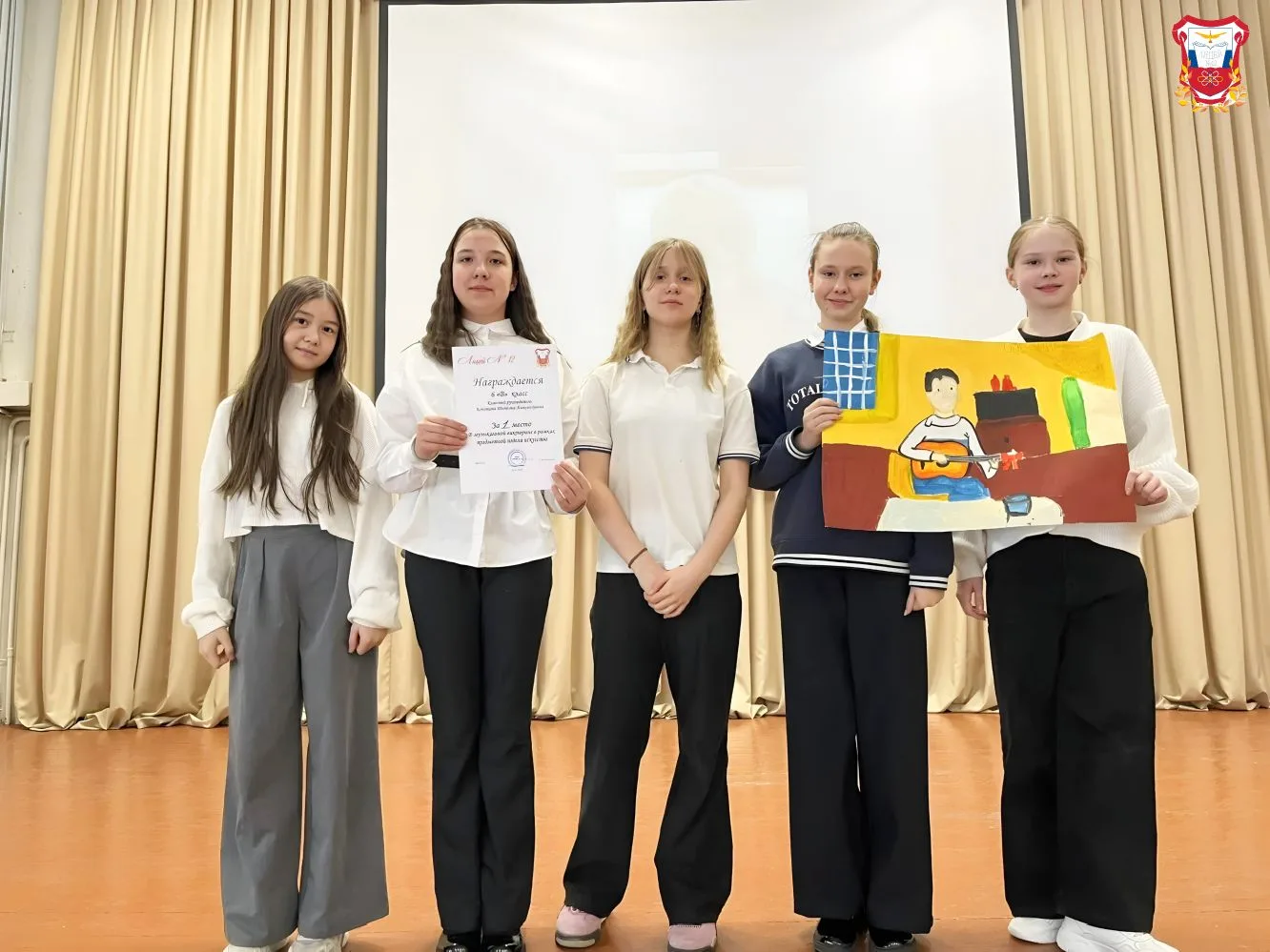 🎼МУЗЫКАЛЬНАЯ ВИКТОРИНА🎻  На прошлой неделе в нашем лицее прошли две яркие и увлекательные музыкально