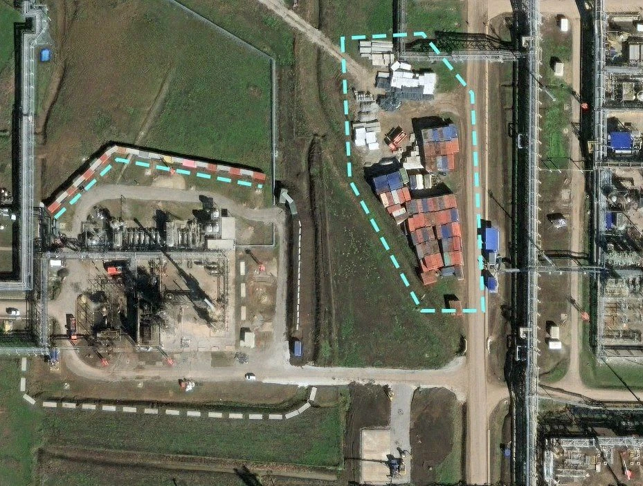 🇷🇺🇺🇦 Ильский НПЗ в Краснодарском крае тоже начал получать защиту в виде морских кон...