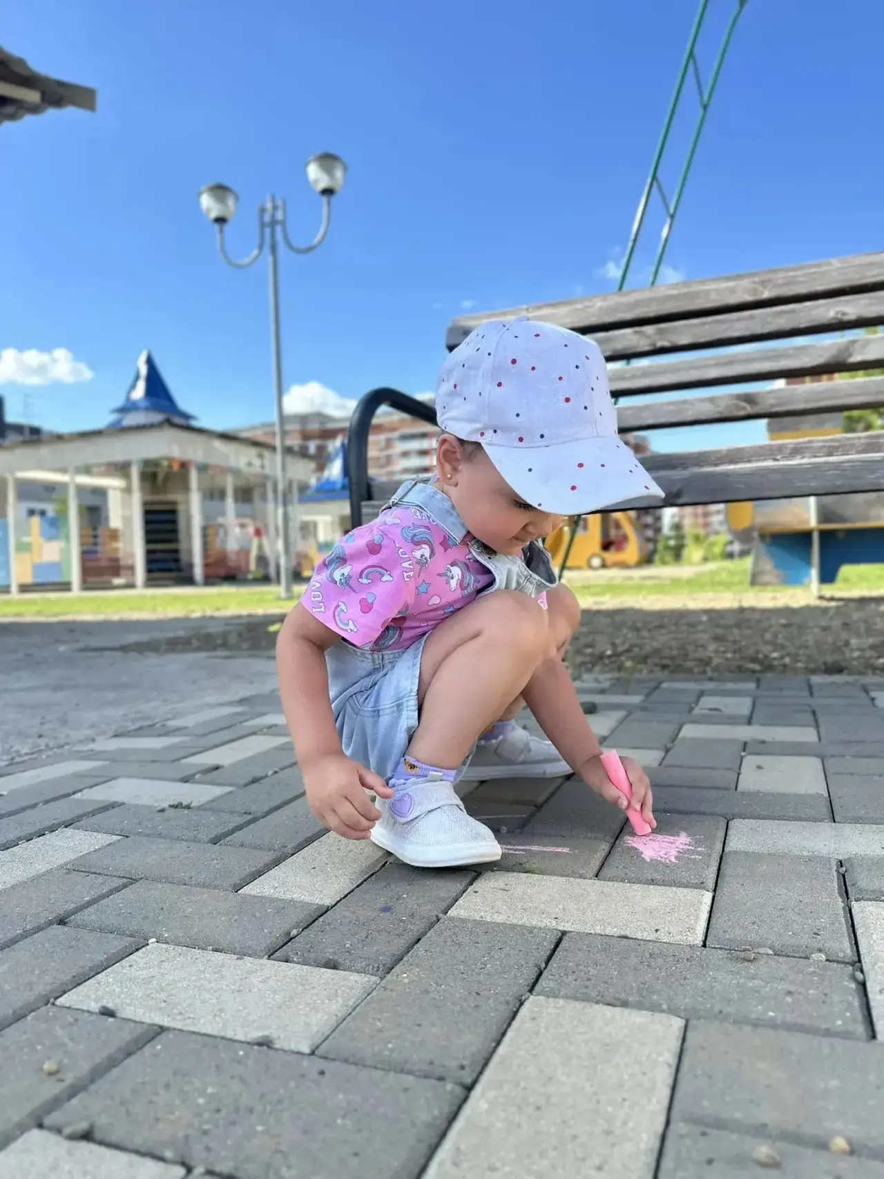 Летний период в детском саду - это не только веселье, игры на свежем воздухе и множество других разв