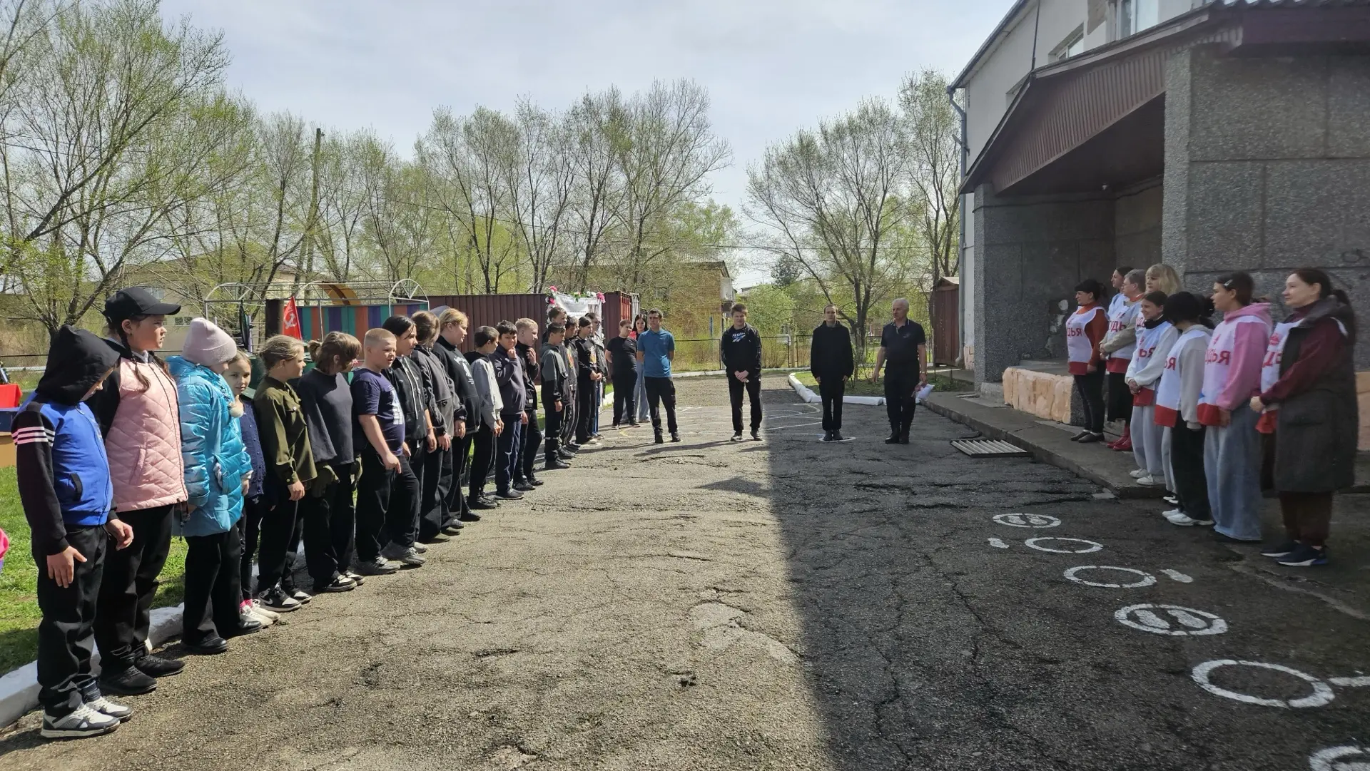 В преддверии Дня Победы наша школа провела традиционную военно-спортивную игру «Зарница»! 💪

Ребята