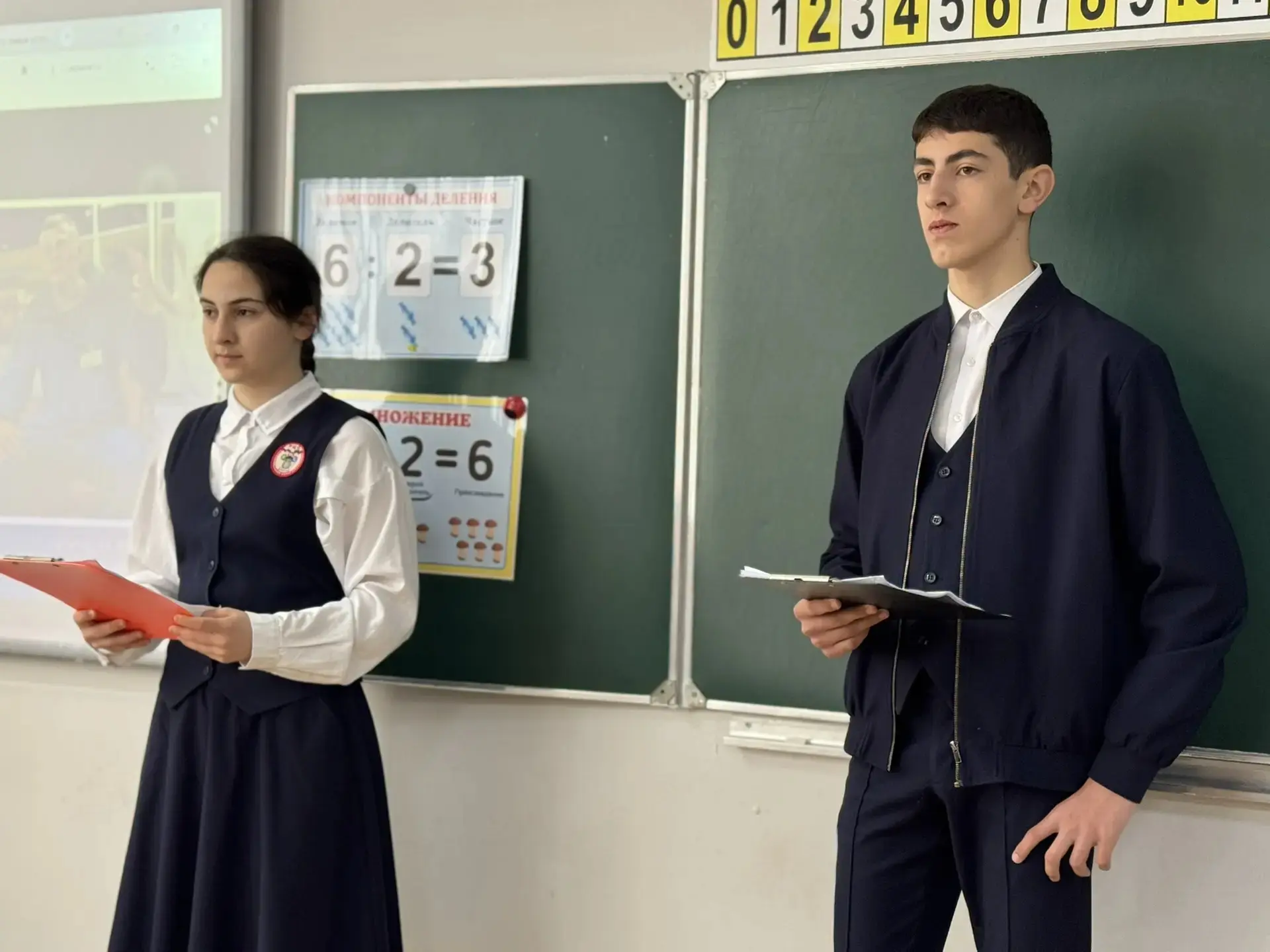 Сила команды начинается со школы 🤝 Сегодня в Республиканском центре образования имени И. И. Ханбалае