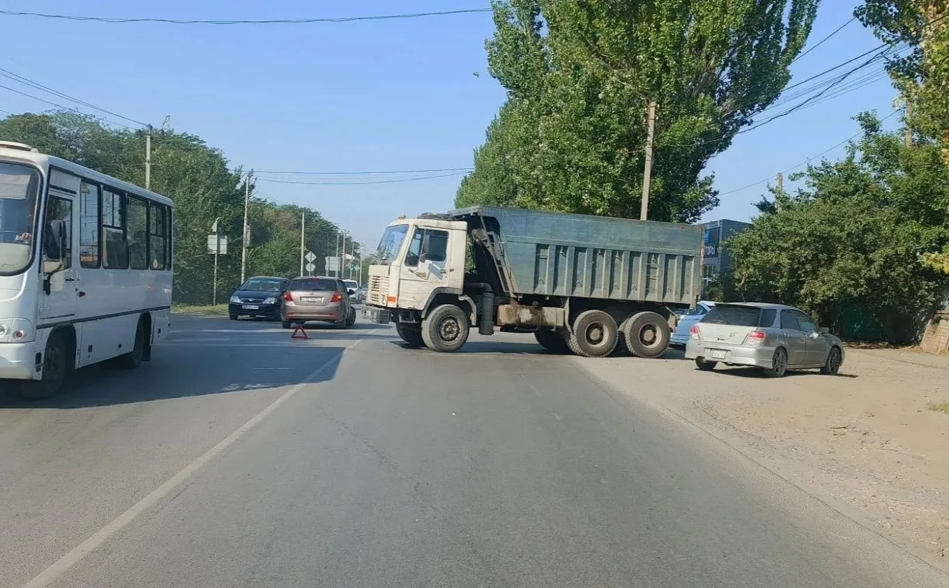 🚨 🚔 ‼ ДТП сегодня утром на Мариупольском шоссе/11 Аллея