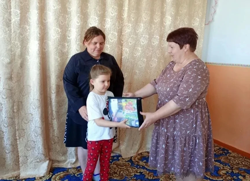 Коллектив детского сада принял участие в акции "Помоги большой семье". Многодетной семь...