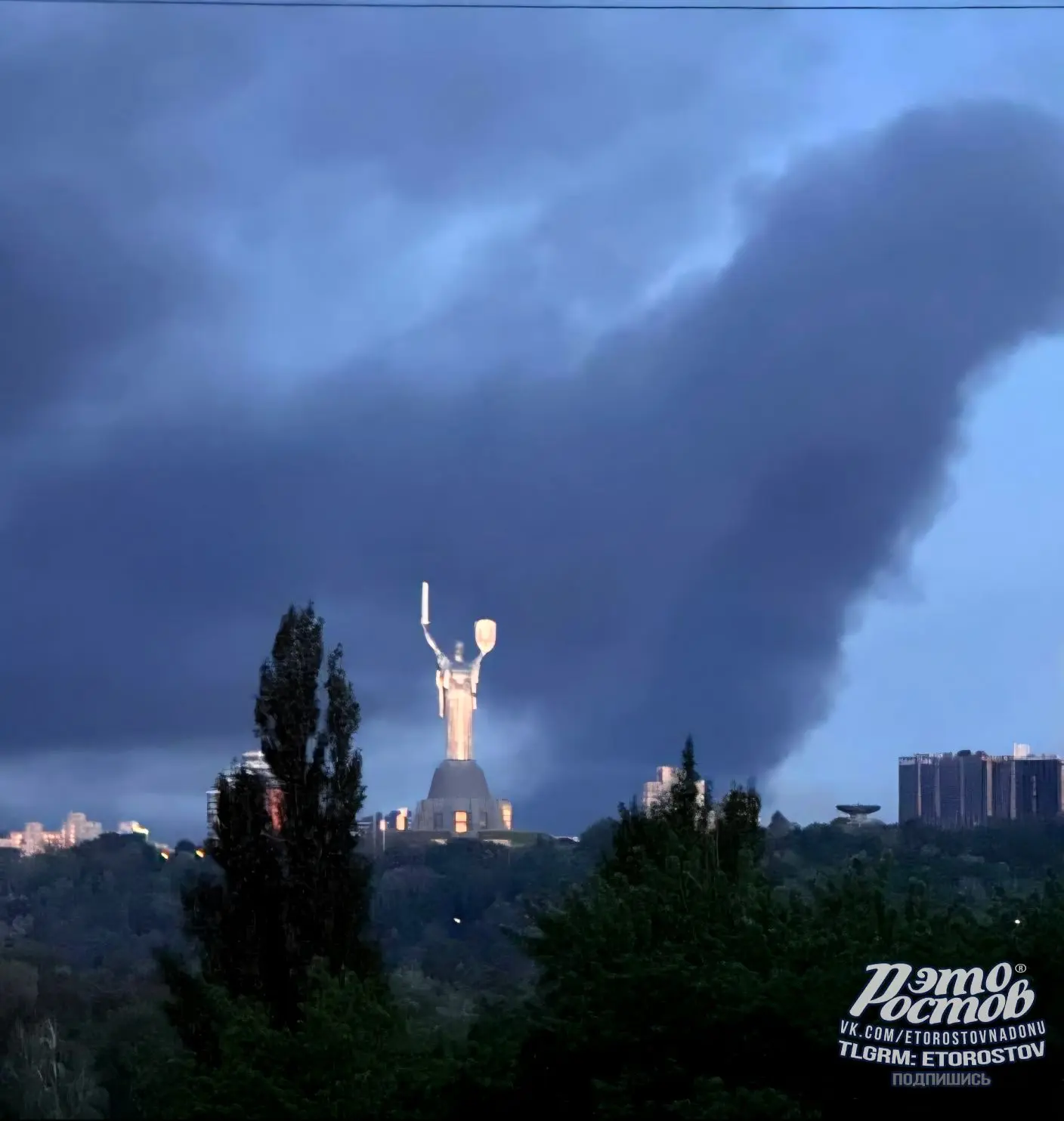 🚀 ВС РФ нанесли массированный удар по военным объектам на Украине. Больше всего прилёт...
