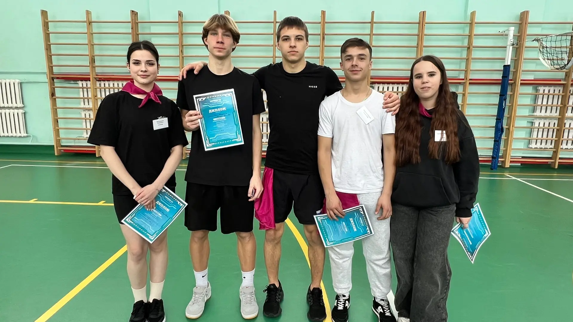 💪МЫ в ИГРЕ: ОПЕРАЦИЯ ЗАРНИЦА 2⃣.0⃣ 🇷🇺 Сегодня в нашей школе прошла военно-патриотическая игра «Зарни