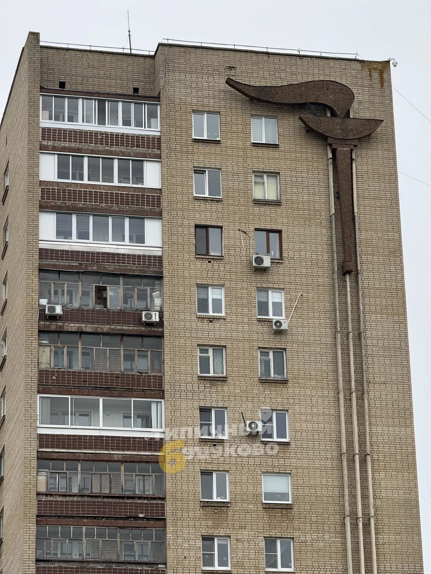 Идея для администрации города. А почему бы этот факел не покрасить? Красиво же будет смотреться!   ❤