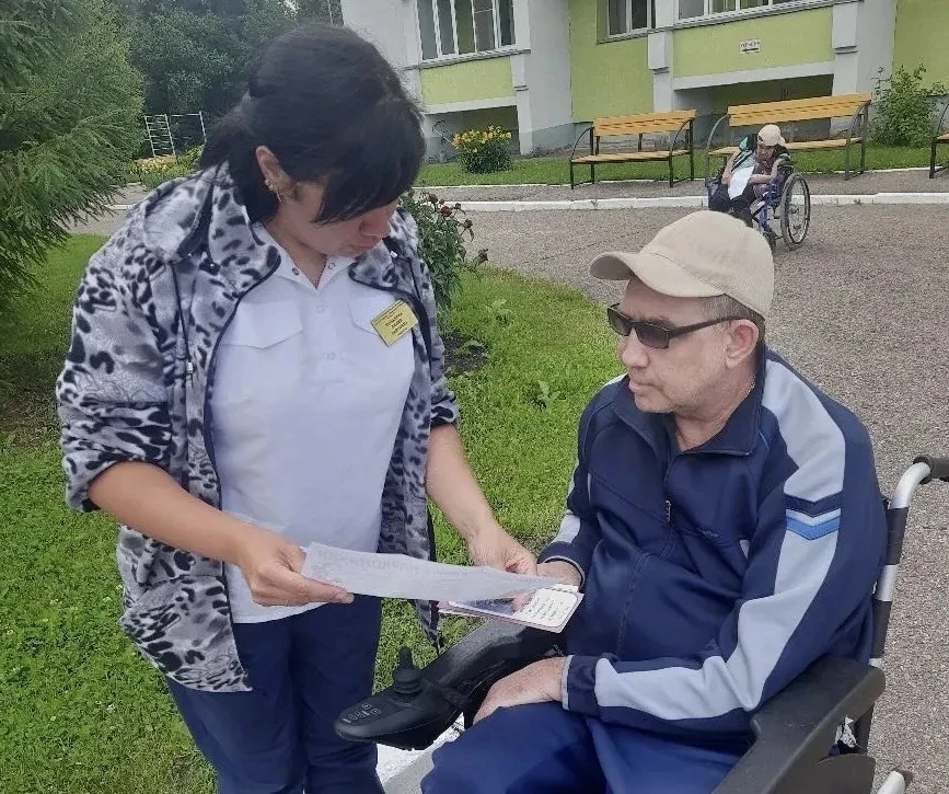 В рамках республиканской антинаркотической акции "Жизнь без наркотиков" всем проживающим в нашем дом
