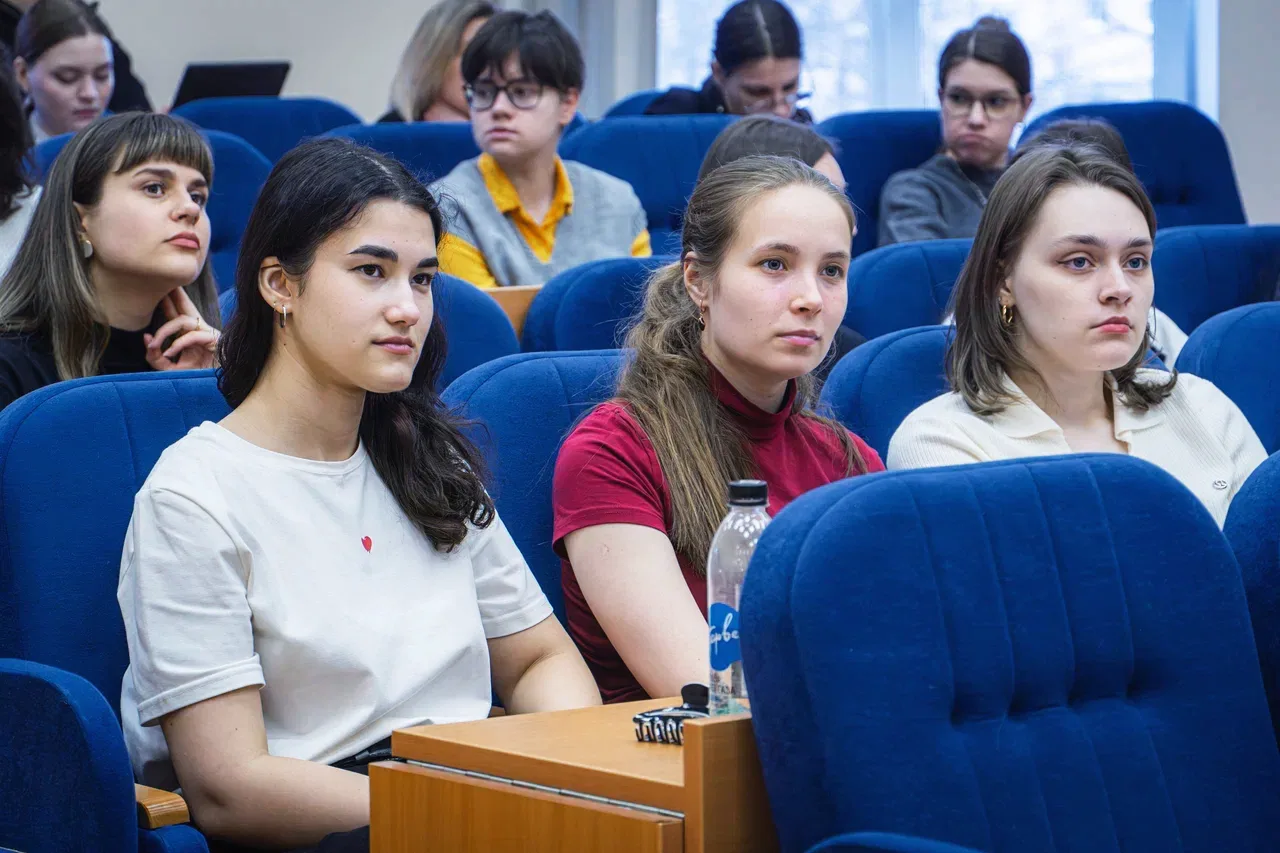🎓 Студенты института дефектологического образования и реабилитации посетили лекцию о профилактике пр
