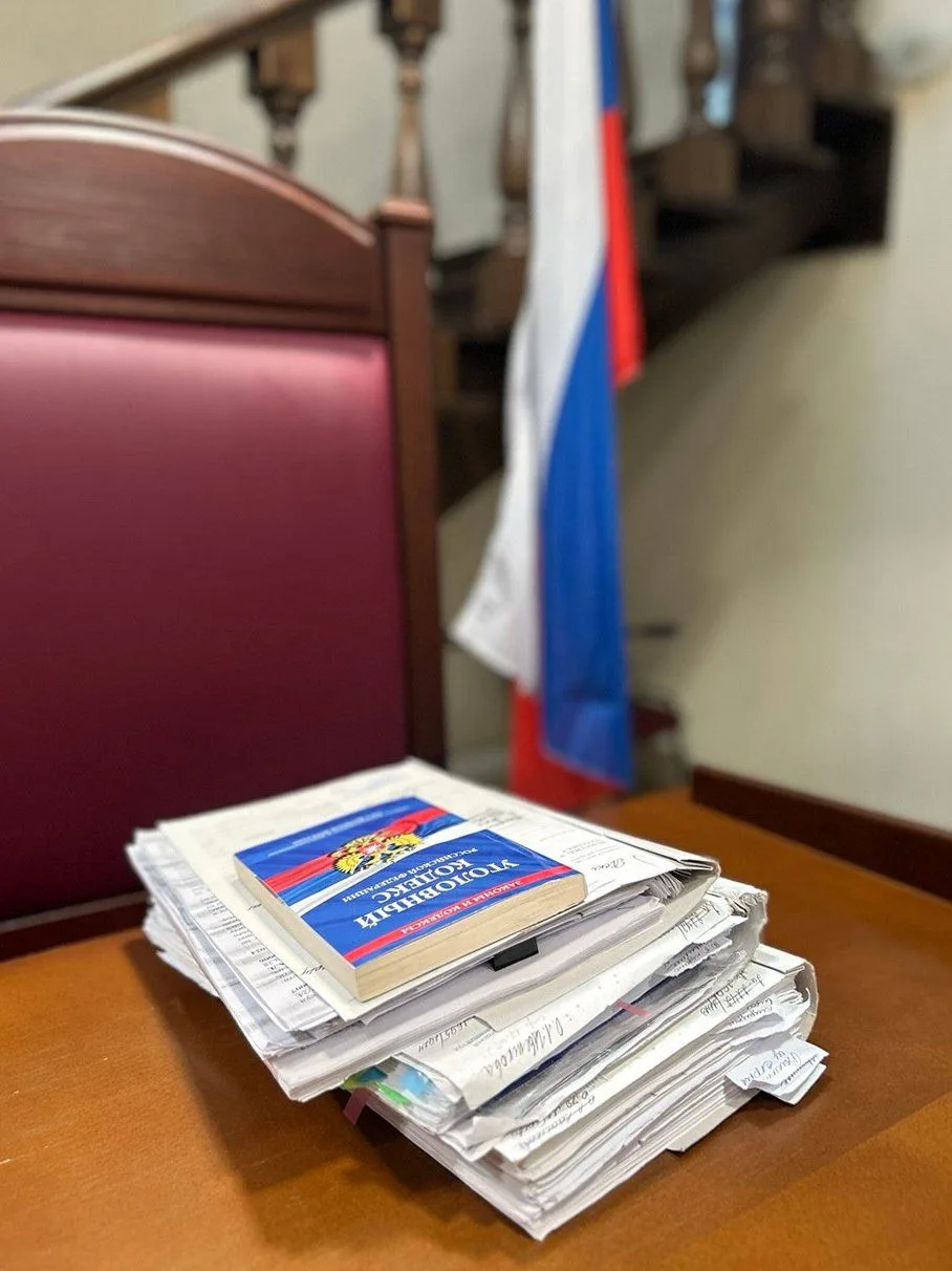 За получение путем обмана сведений, составляющих государственную тайну, осужден житель г. Пскова
   