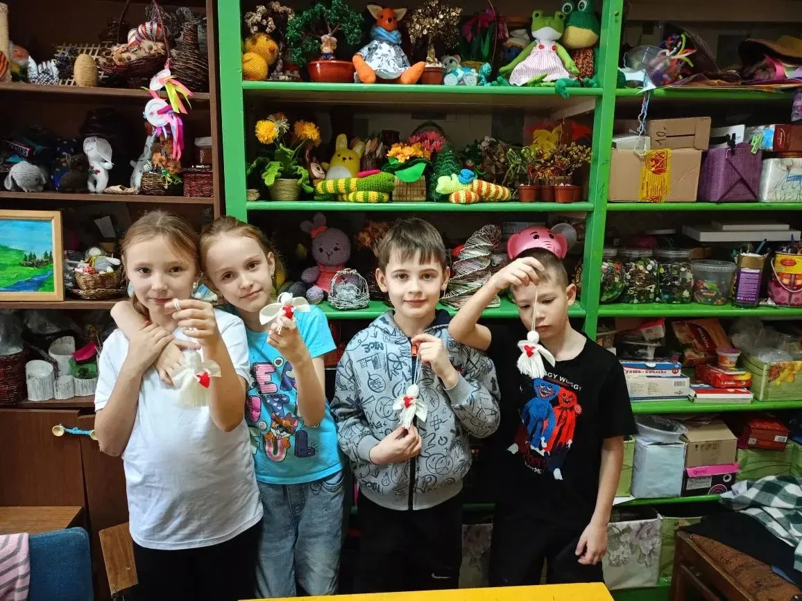 В объединении «Академия рукоделия» и «Туесок» прошло мероприятие, на котором ребята  де...