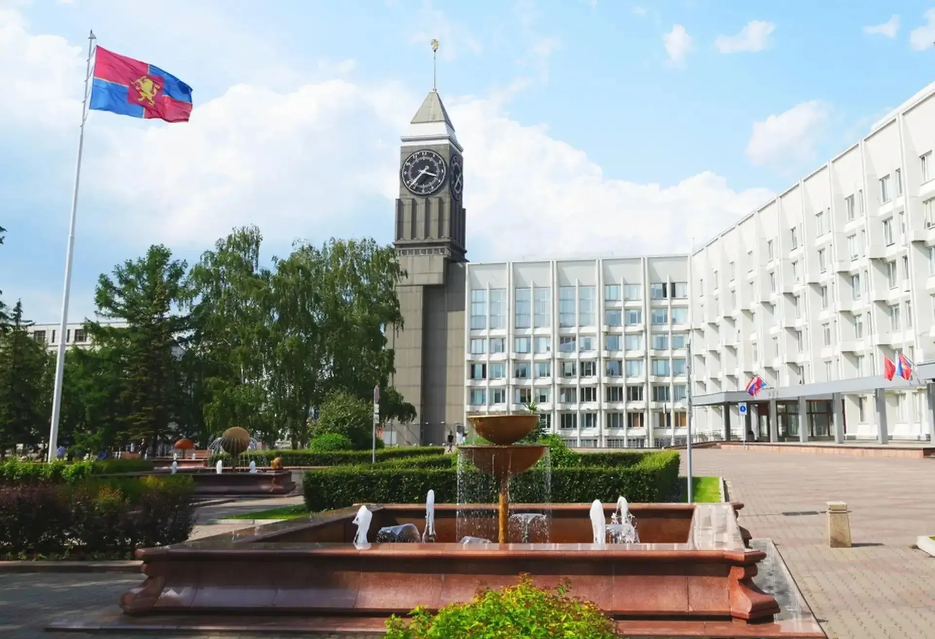 Главные городские часы 19.08.2026 меняют мелодию в честь годовщины основания Красноярск...