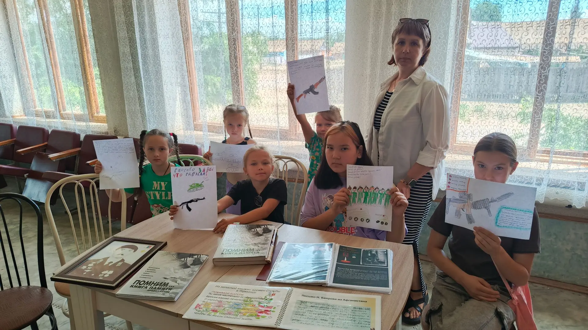 🇷🇺 1 июля специалист Федоровской сельской библиотеки Валентина Алексеевна Т. провела патриотически