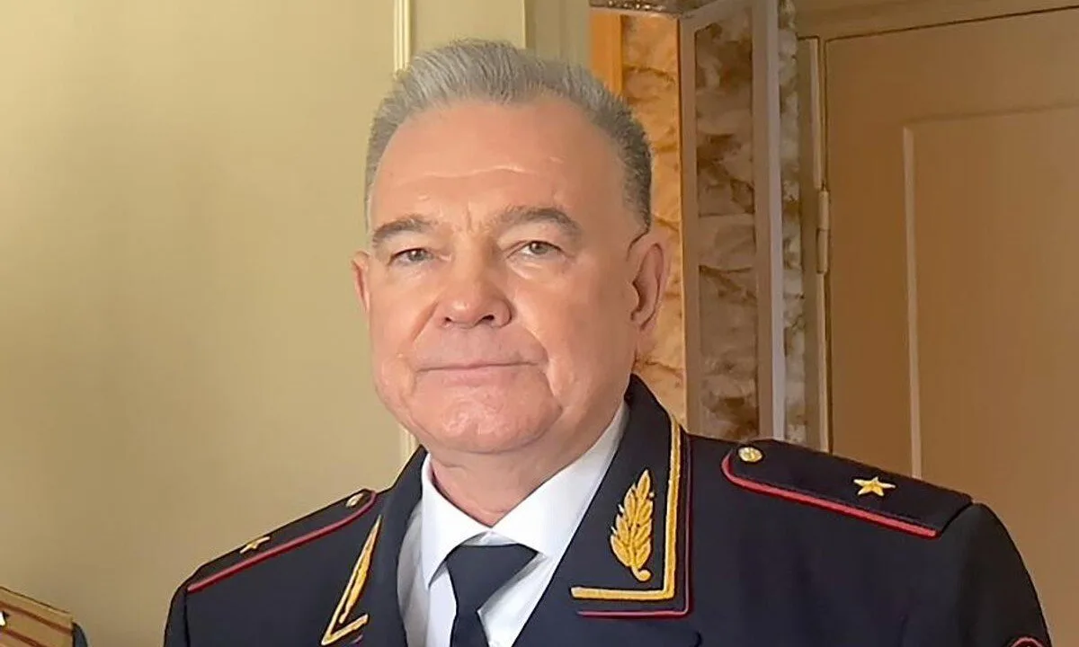 🇷🇺 Бизнес на казенном бензине: руководство подмосковного МВД продало 8 млн литров топ...
