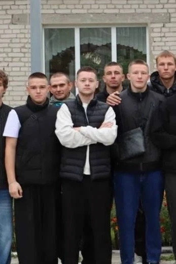 понравился мальчик 4 курс вроде в кпк, зовут никита заходил к нам в кабинет на обж, не ...