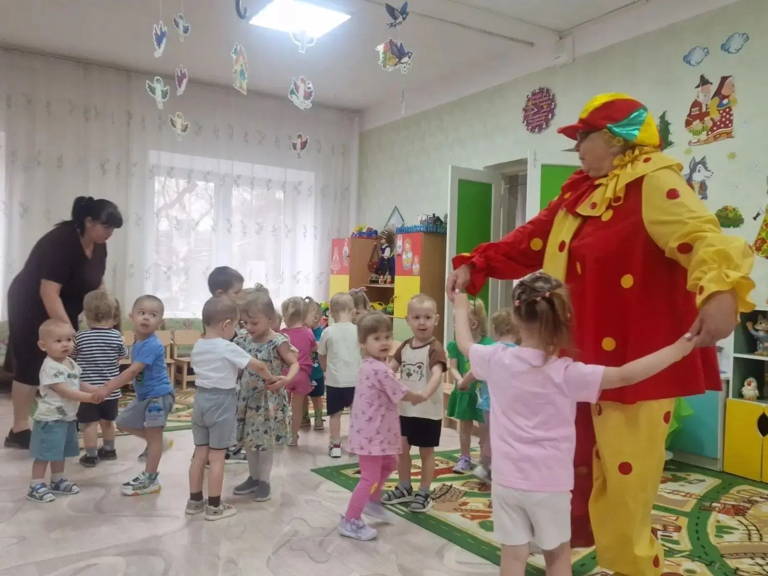 ❤️К самым маленьким воспитанникам детского сада "Дельфин" группы "Капитошка" приходил в...