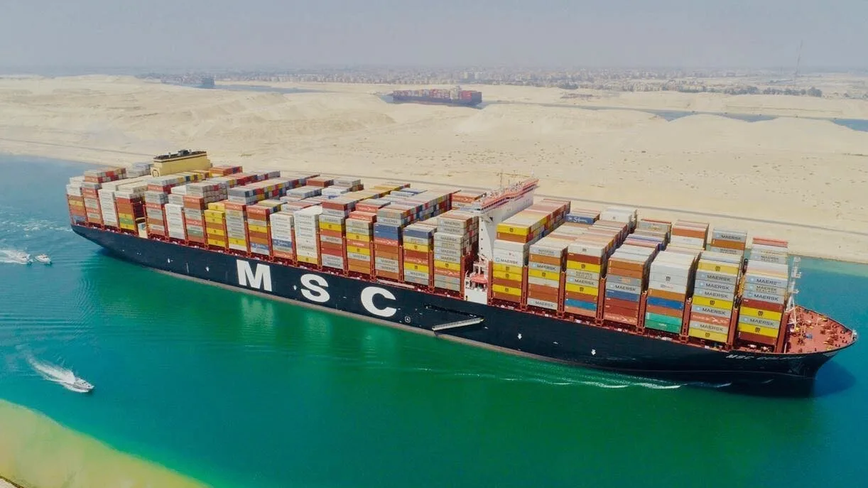 MSC частично возвращается к транзитам через Суэцкий канал