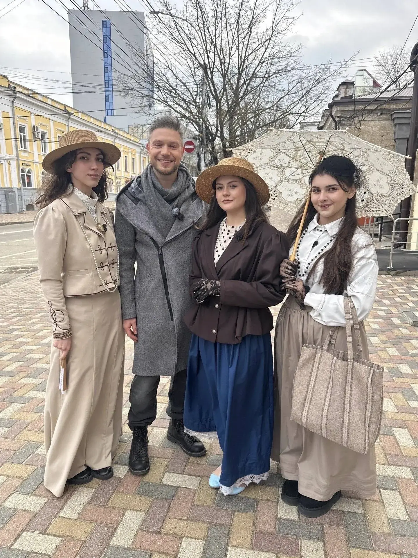 🎬 Ставрополь в эфире - смотрим вместе с «Жизнью своих»

🎞️ Студенты 2 курса отделения «Театральное