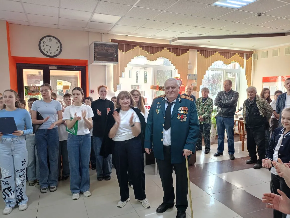 Сегодня в нашем лицее с самого утра праздничная атмосфера 🎉🎉🎉