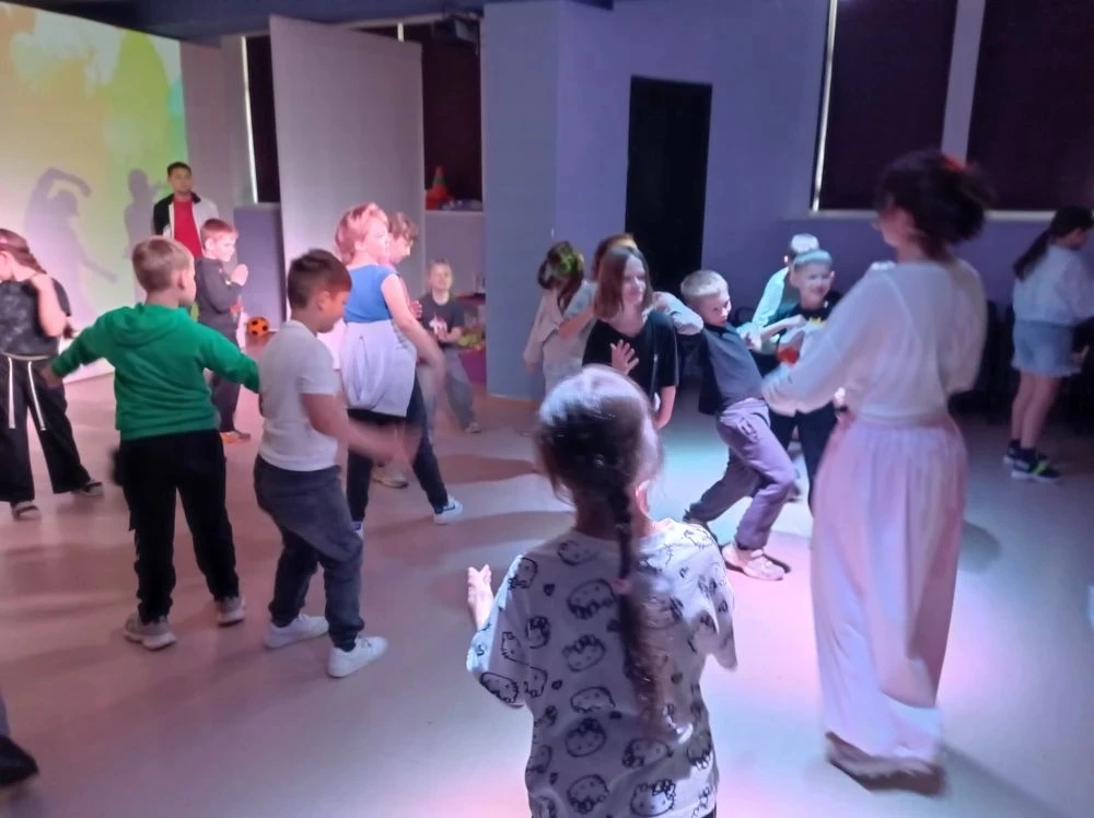 Сегодня ребята ДОЛ ,,Алые паруса" посетили🕺💃 мастер-класс по хореографии.Каждый  из р...